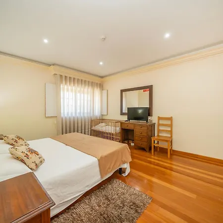 Hotel Dm 3 Campos (Povoa de Lanhoso, Braga)